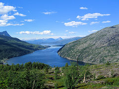 Utsikt ut Rombakfjorden.