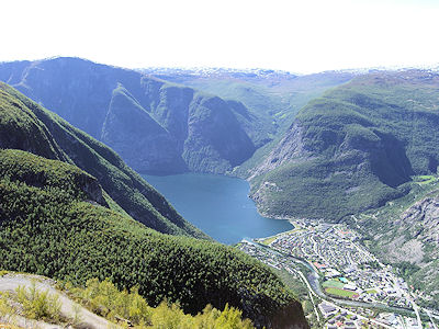 Utsikt mot Øvre Årdal